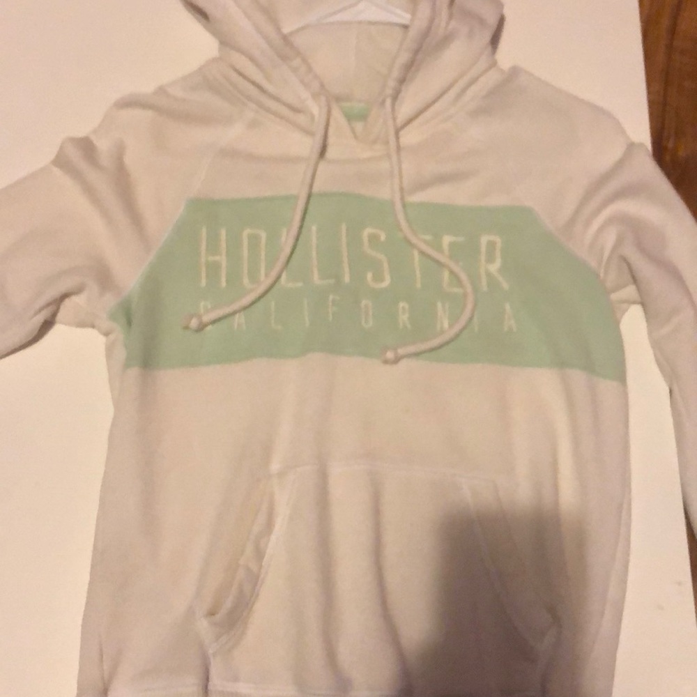 Hollister XS sweater